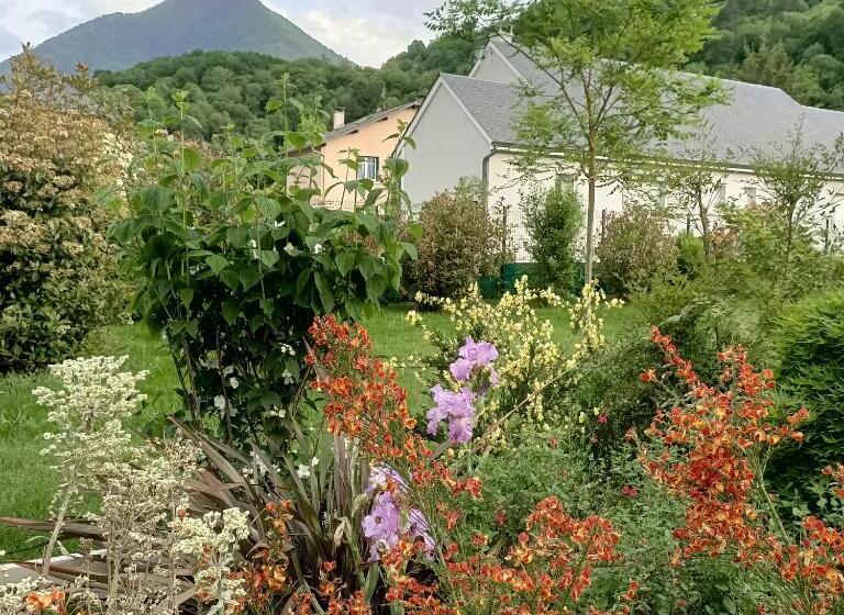 Le Balcon Des Cimes B&b