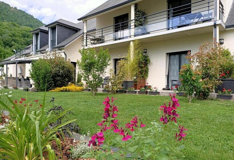 Le Balcon Des Cimes B&b