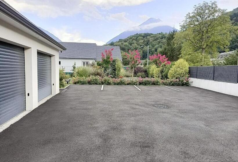 Le Balcon Des Cimes B&b