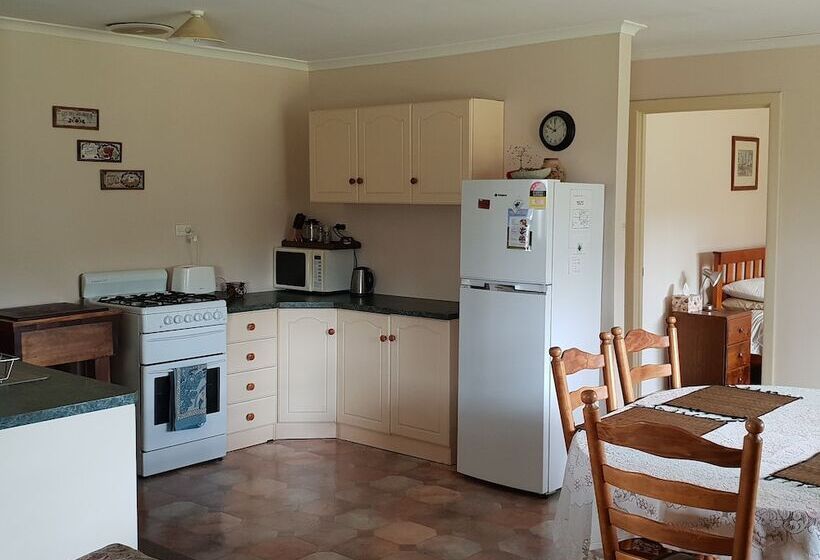 Bed and Breakfast Taralee Orchards