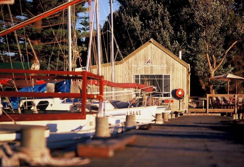 Boathouse  Birks River Retreat