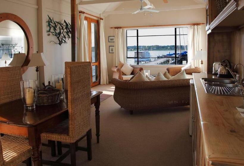 Boathouse  Birks River Retreat