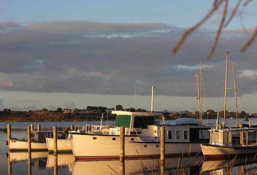 Boathouse  Birks River Retreat