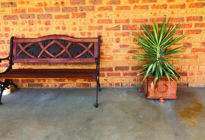 Broadford Sugarloaf Motel