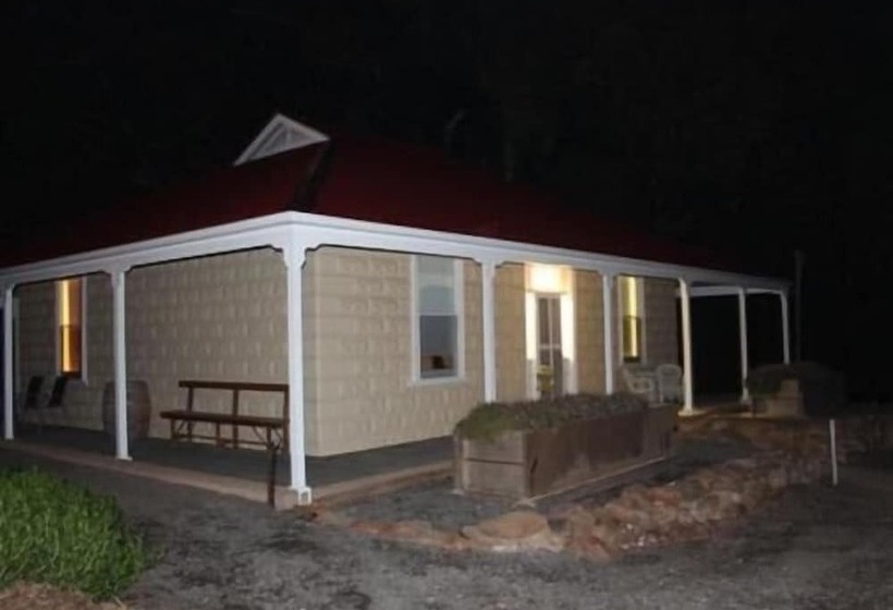 Brown's House Bed And Breakfast