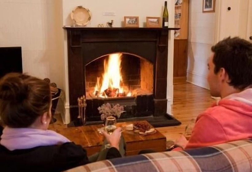 Brown's House Bed And Breakfast