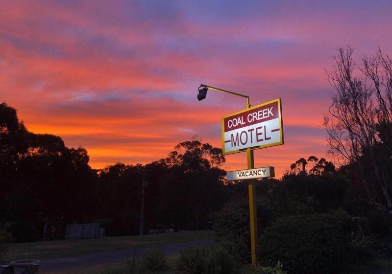 Coal Creek Motel