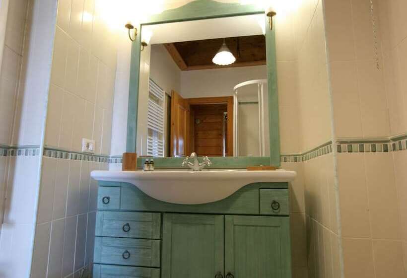 Cozy Cottage In Graffignano Italy With Swimming Pool