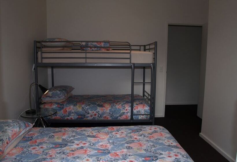 Craggy Peaks Wilderness Cabins