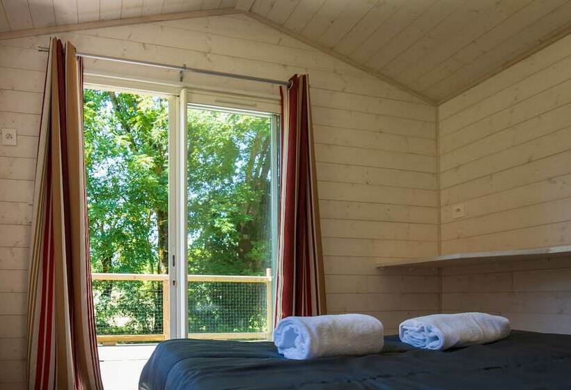 Domaine De Combelles Vacances