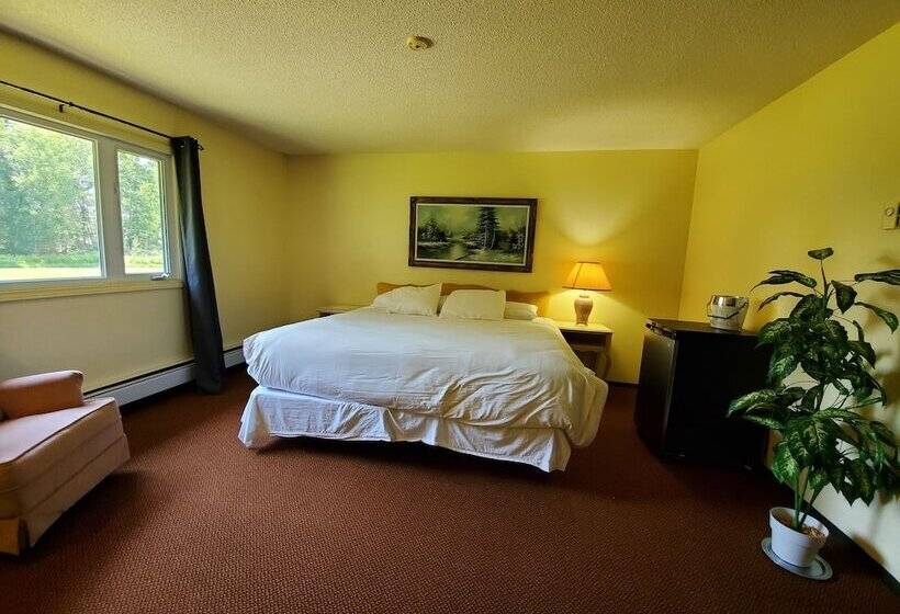 Englehart Motel
