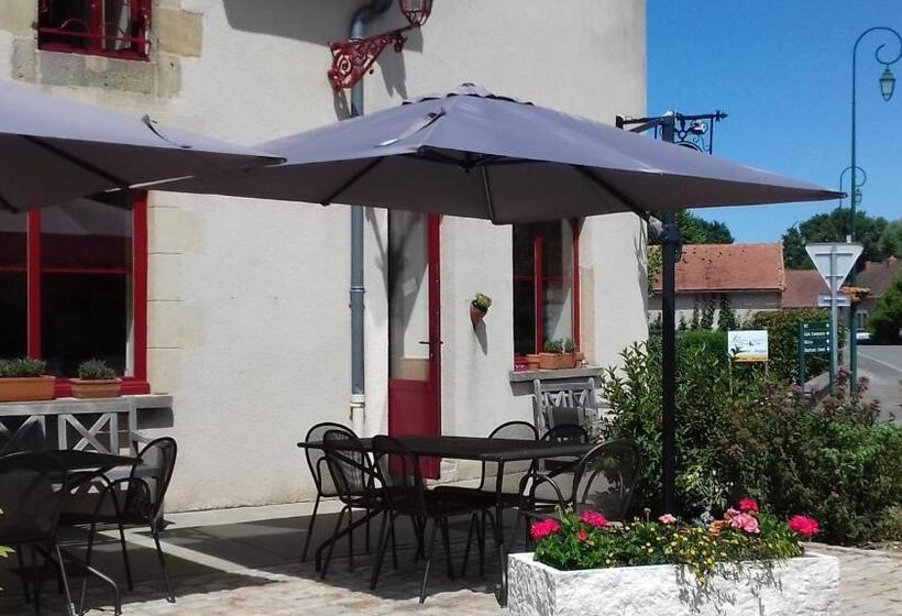 客栈  Auberge Saint Aubin