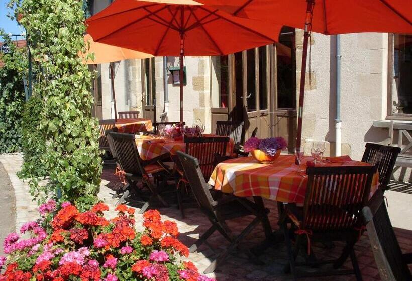 客栈  Auberge Saint Aubin