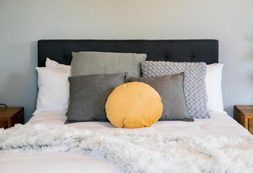 בית מלון כפרי Abermain