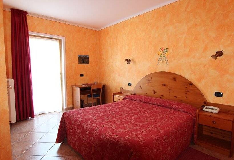 בית מלון כפרי Albergo Edelweiss   Larespa