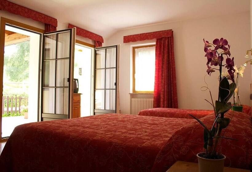 בית מלון כפרי Albergo Edelweiss   Larespa