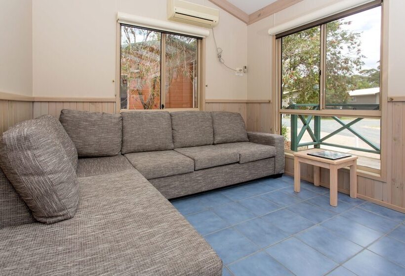 هتل Big4 Moruya Heads Easts Dolphin Beach Holiday Park