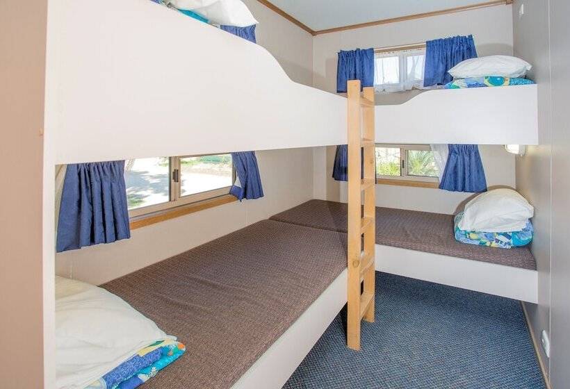 فندق Big4 Moruya Heads Easts Dolphin Beach Holiday Park