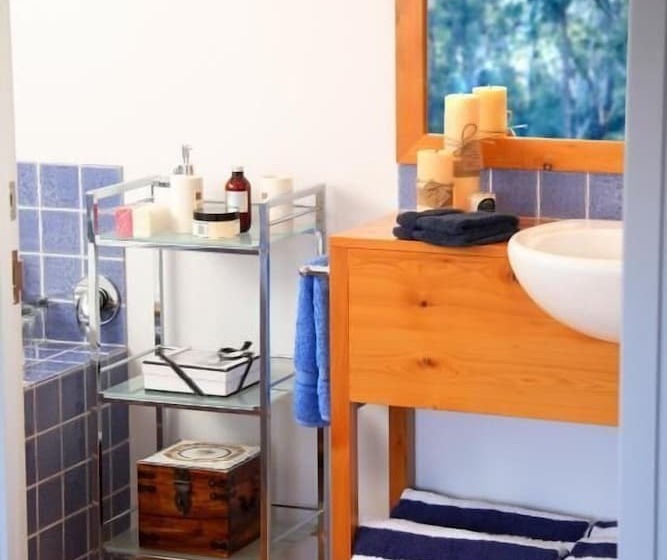 בית מלון כפרי Blue Lake Lodge