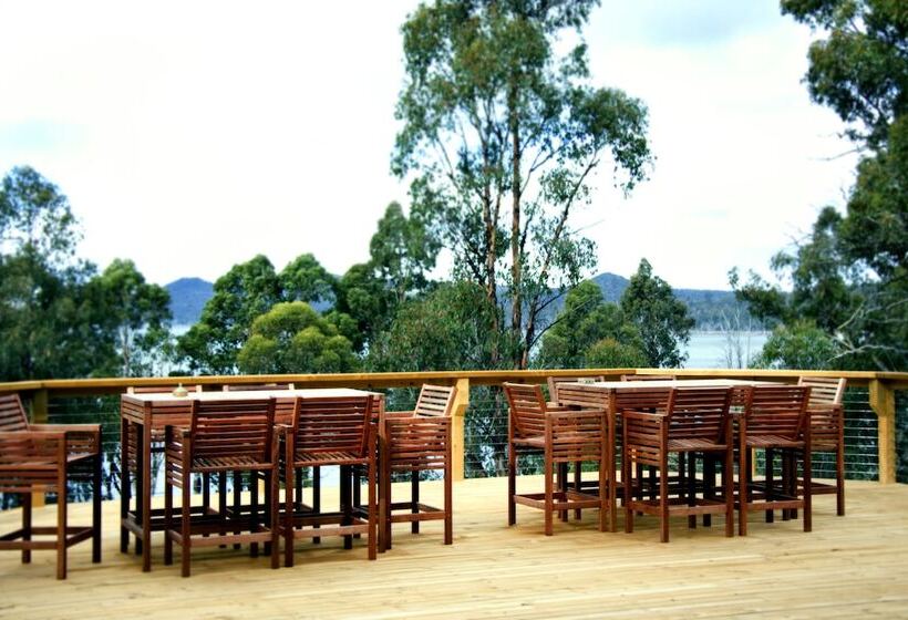 בית מלון כפרי Blue Lake Lodge