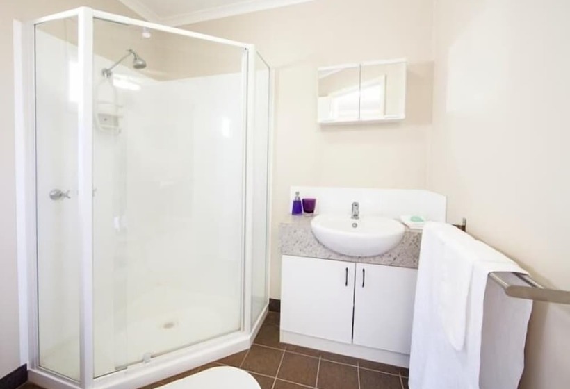 בית מלון כפרי Capricorn Village