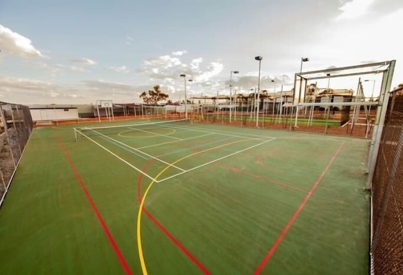 בית מלון כפרי Capricorn Village