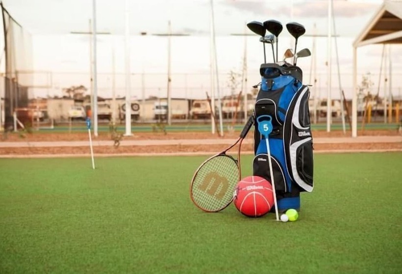 בית מלון כפרי Capricorn Village