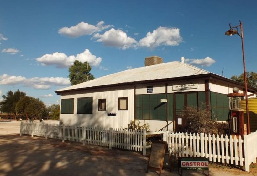 Отель Hamelin Pool Caravan Park