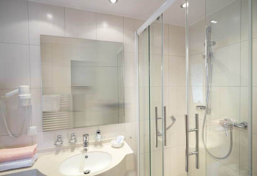 ホテル Haus Kylltal