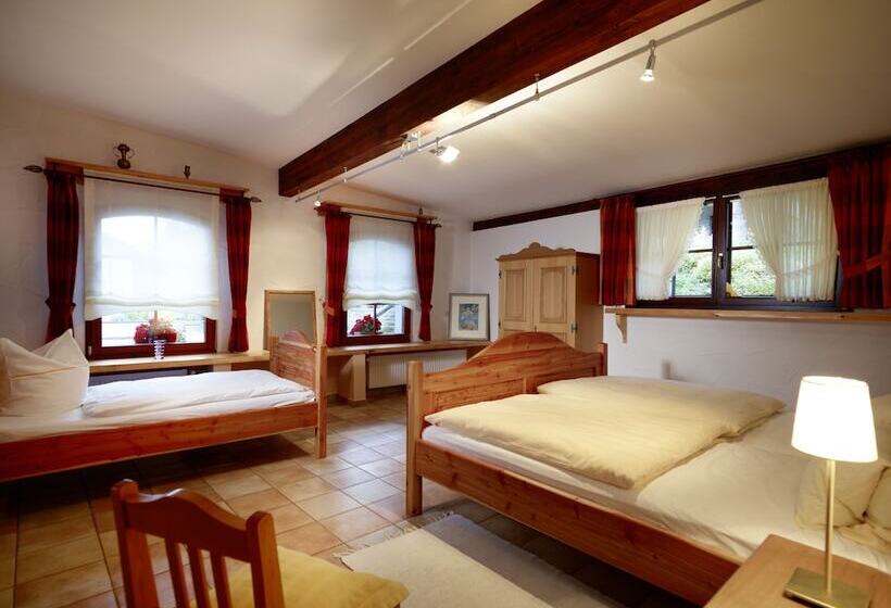 ホテル Haus Kylltal