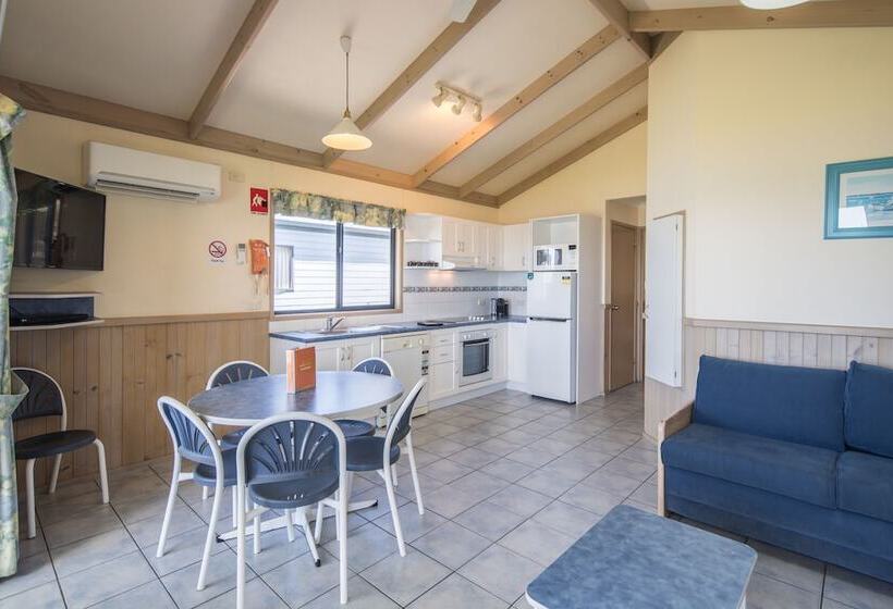 בית מלון כפרי Ingenia Holidays Lake Macquarie