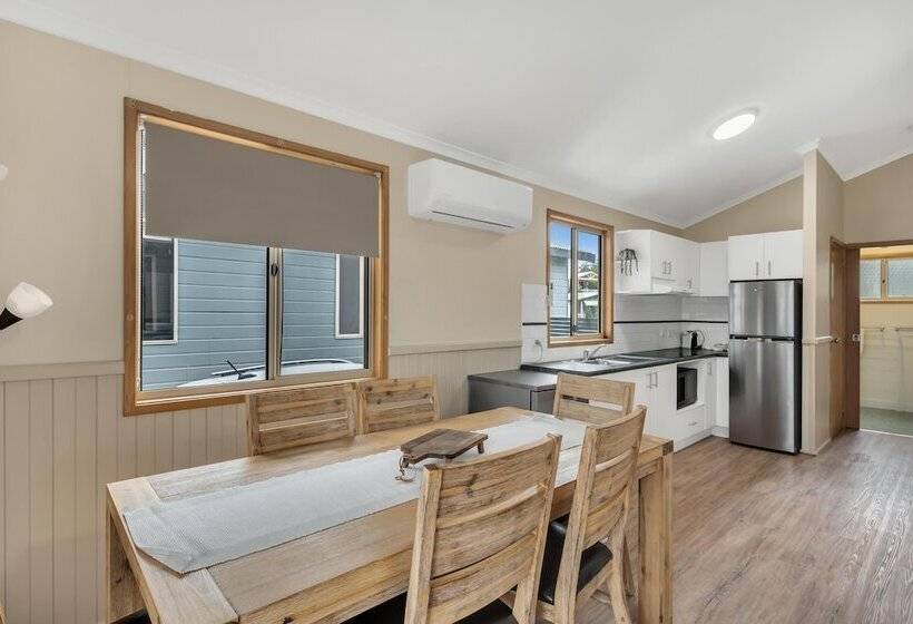 בית מלון כפרי Ingenia Holidays Lake Macquarie