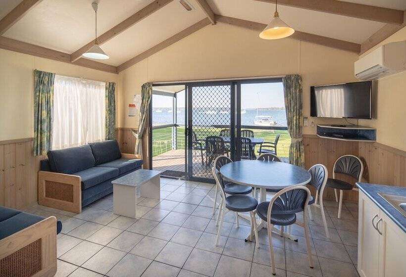 בית מלון כפרי Ingenia Holidays Lake Macquarie