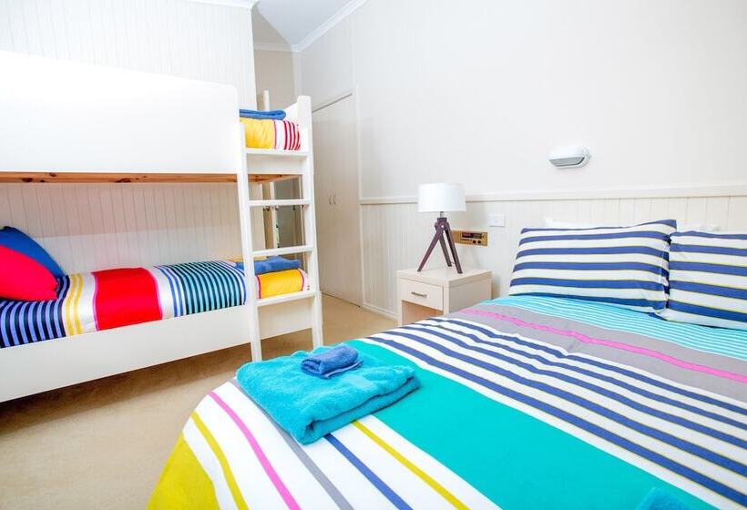 בית מלון כפרי Ingenia Holidays Lake Macquarie