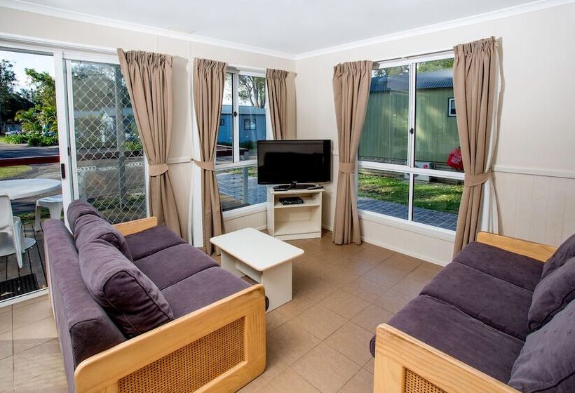 בית מלון כפרי Ingenia Holidays Lake Macquarie