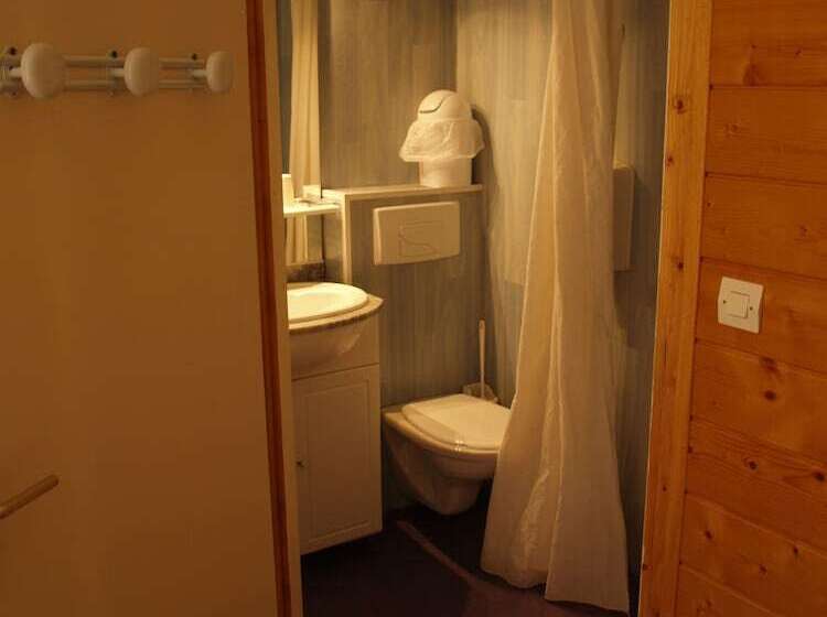 Отель L'abri D'arlos