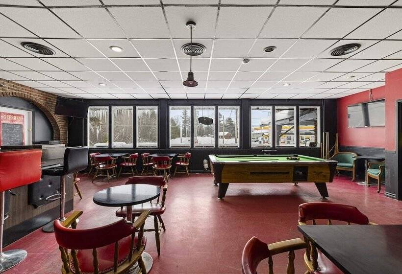 فندق Lakeside Inn