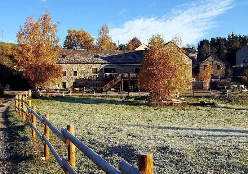 فندق Logis Hôtels Les Granges De Bigose