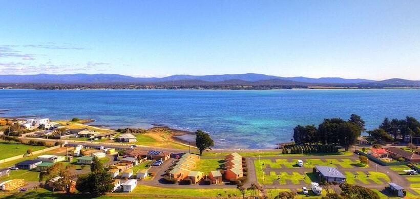 בית מלון כפרי Big4 Low Head Tourist Park