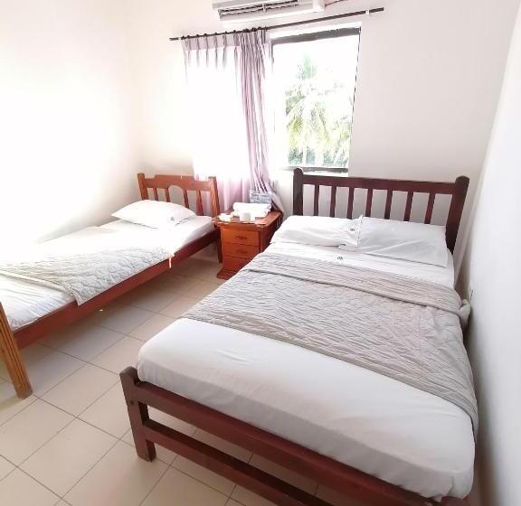 فندق Montecarlo Beach