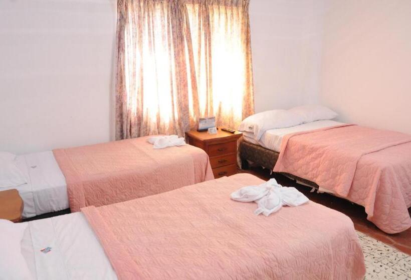 فندق Montecarlo Beach