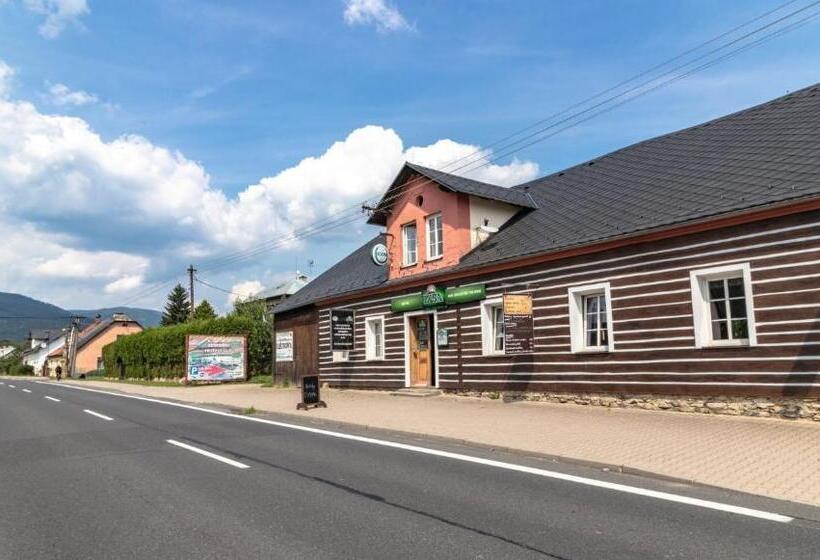 فندق Penzion Rollba