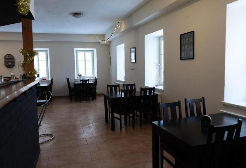 فندق Penzion Rollba