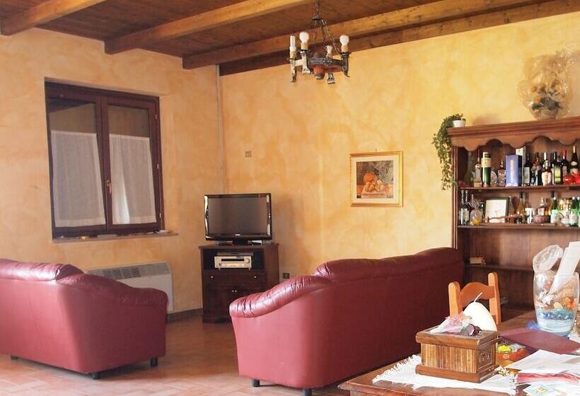 בית מלון כפרי Agriturismo Fontana Puteta