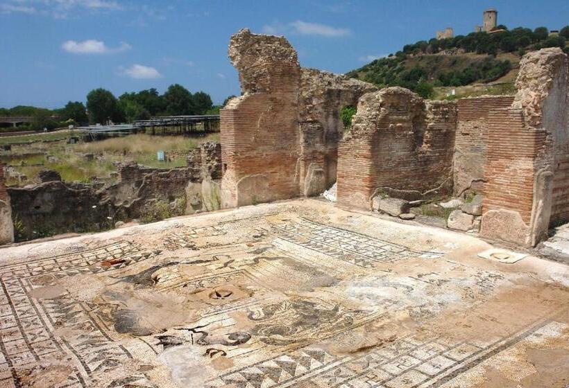 فندق ريفى Agriturismo La Petrosa