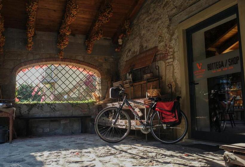 فندق ريفى Agriturismo La Petrosa