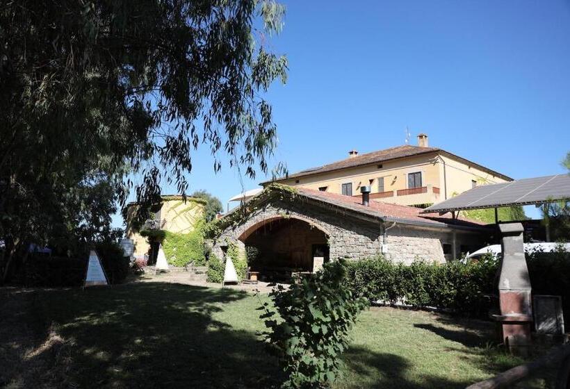 فندق ريفى Agriturismo La Petrosa