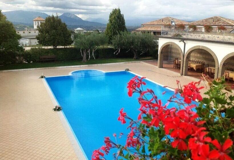 فندق ريفى La Vecchia Torre