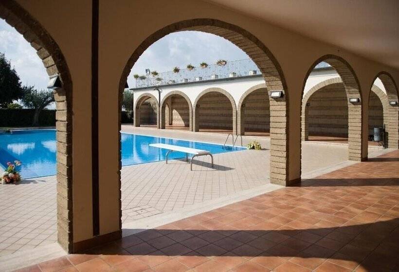 فندق ريفى La Vecchia Torre