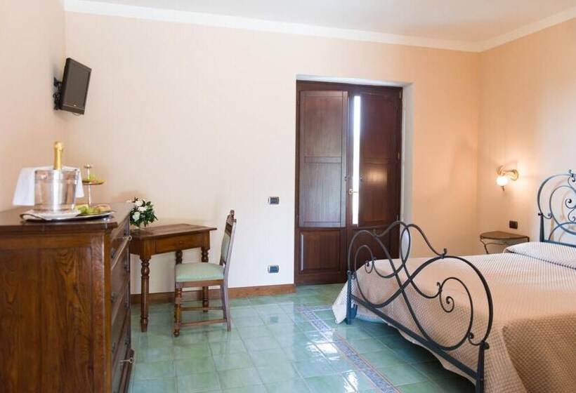 فندق ريفى La Vecchia Torre